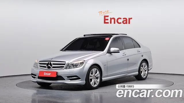 Mercedes-Benz C-Class 2011 — photo 1