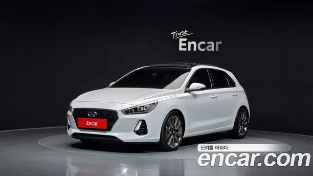Hyundai i30 2018 — photo 1