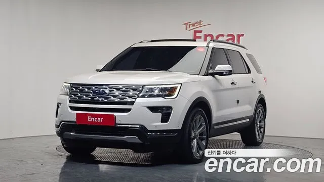 Ford Explorer 2018 — photo 1