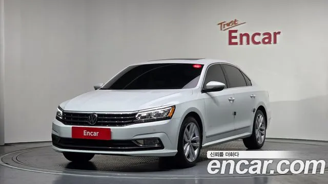 Volkswagen Passat 2018 — photo 1