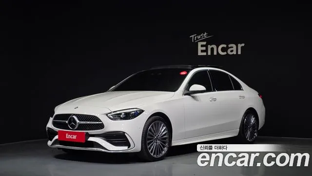 Mercedes-Benz C-Class 2022 — photo 1