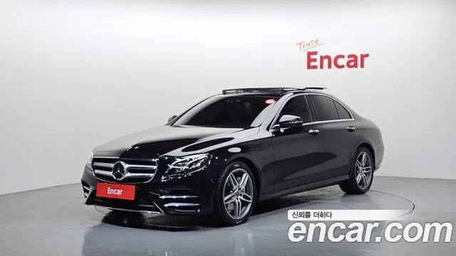 Mercedes-Benz E-Class 2020 — photo 1