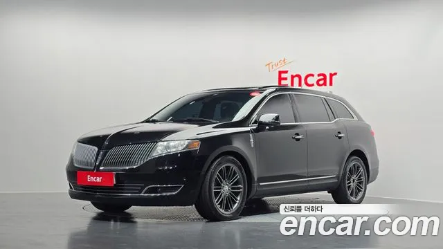 Lincoln MKT 2014 — photo 1
