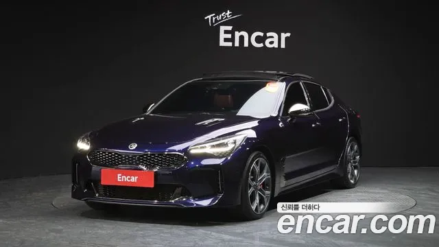 Kia Stinger 2018 — photo 1
