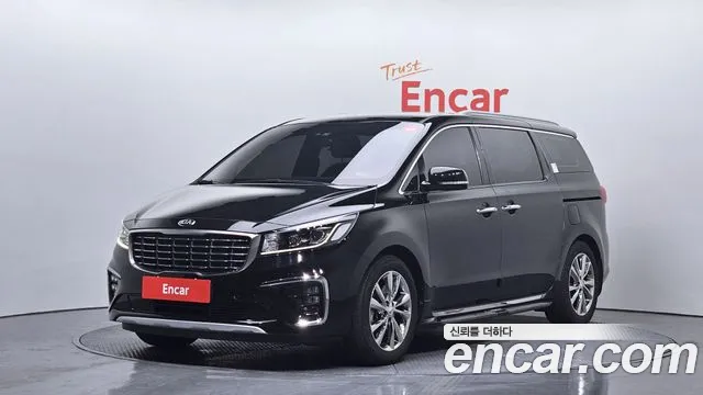 Kia Canival 2019 — photo 1