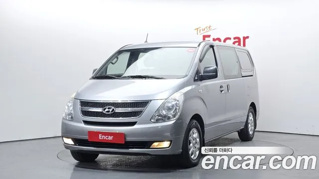 Hyundai Starex 2011 — photo 1