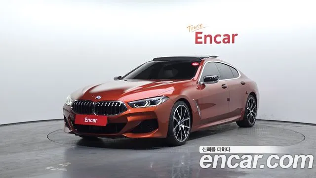 BMW 8-Series 2020 — photo 1