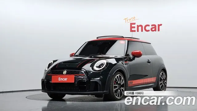 Mini Cooper 2023 — photo 1