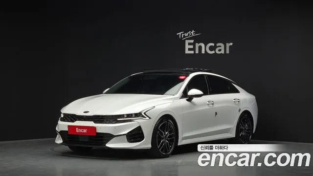 Kia K5 2021 — photo 1