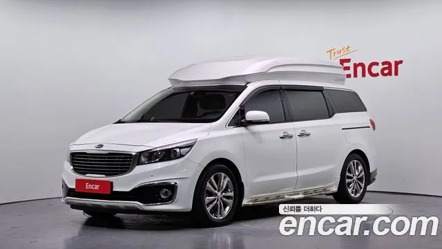 Kia Canival 2017 — photo 1