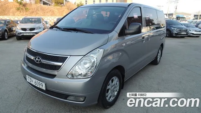 Hyundai Starex 2011 — photo 1