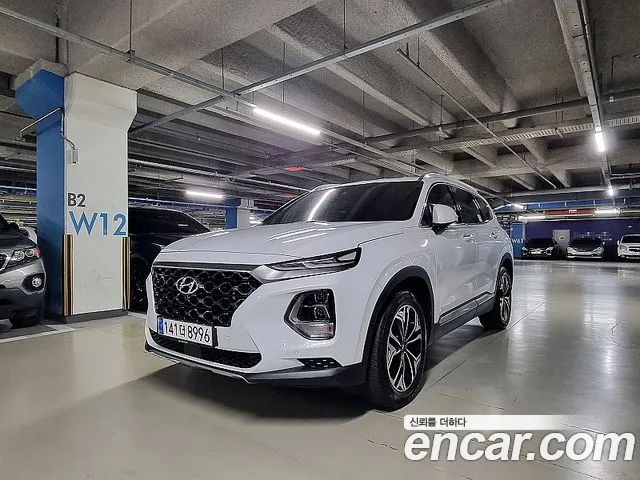 Hyundai Santafe 2019 — photo 1