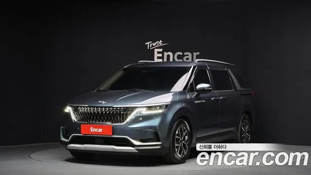 Kia Canival 2021 — photo 1