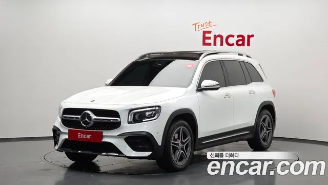 Mercedes-Benz GLB-Class 2021 — photo 1