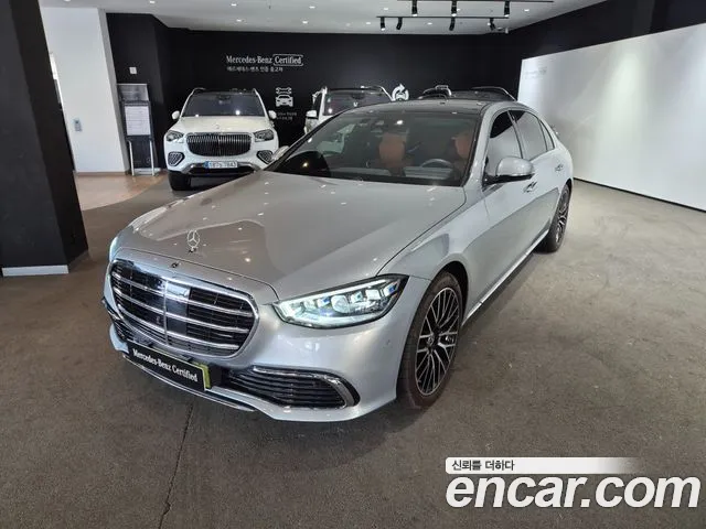 Mercedes-Benz S-Class 2025 — photo 1