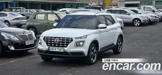 Hyundai Venue 2022 — photo 1