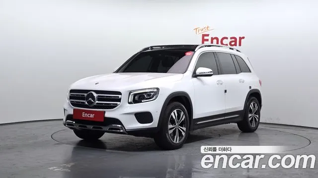 Mercedes-Benz GLB-Class 2021 — photo 1