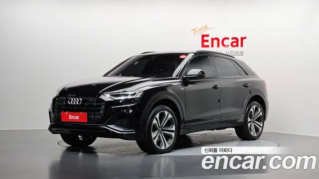 Audi Q8 2023 — photo 1