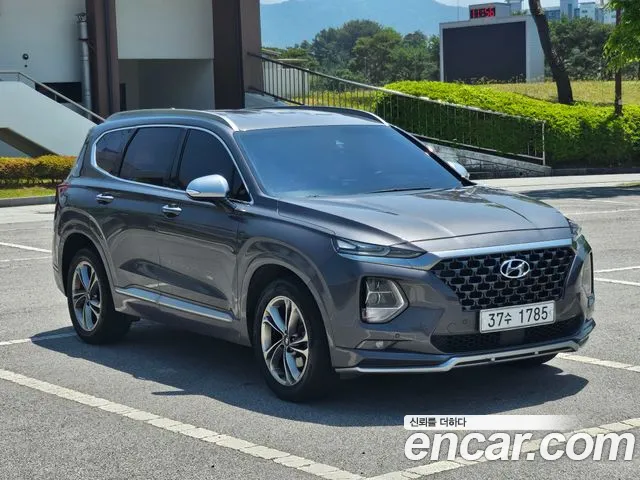 Hyundai Santafe 2019 — photo 1