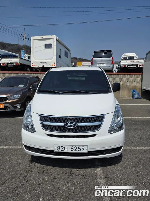 Hyundai Starex 2016 — photo 1