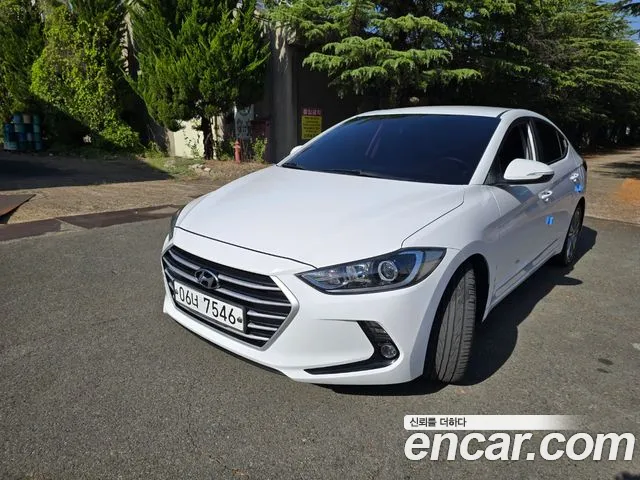 Hyundai AVANTE 2018 — photo 1