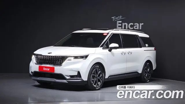 Kia Canival 2021 — photo 1