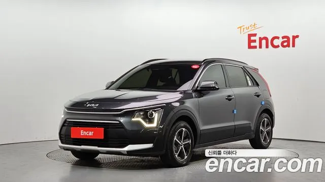 Kia Niro 2022 — photo 1