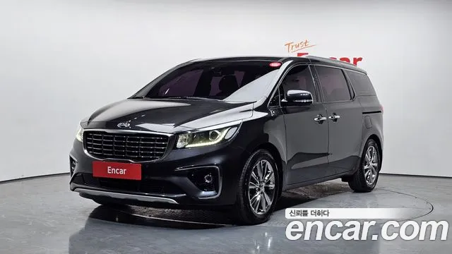 Kia Canival 2020 — photo 1