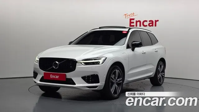 Volvo XC60 2021 — photo 1