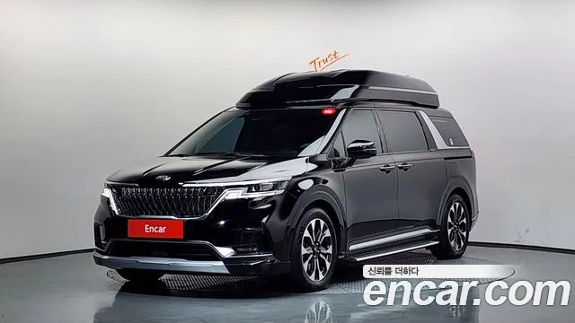 Kia Canival 2021 — photo 1