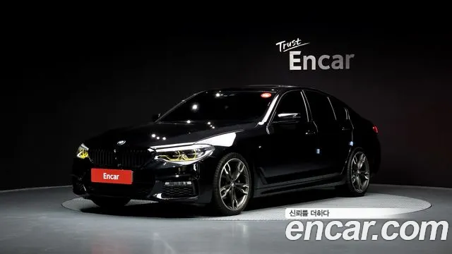 BMW 5-Series 2017 — photo 1