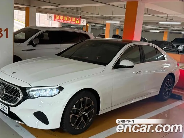 Mercedes-Benz E-Class 2026 — photo 1