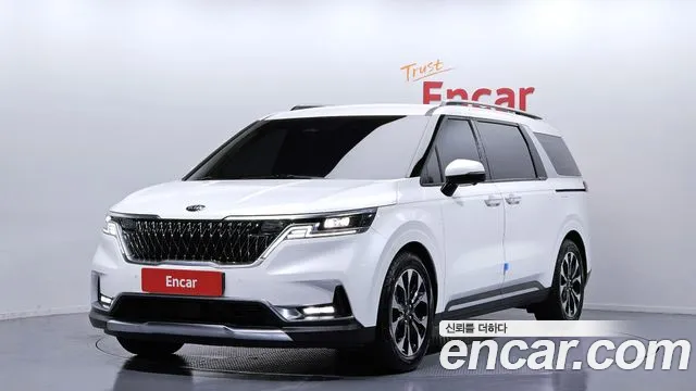 Kia Canival 2021 — photo 1