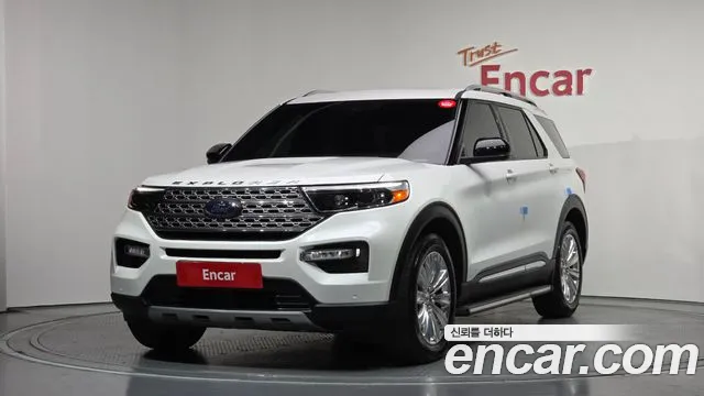 Ford Explorer 2020 — photo 1