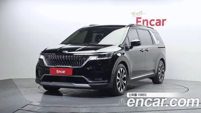 Kia Canival 2021 — photo 1