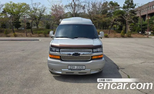 Chevrolet Express Van 2007 — photo 1