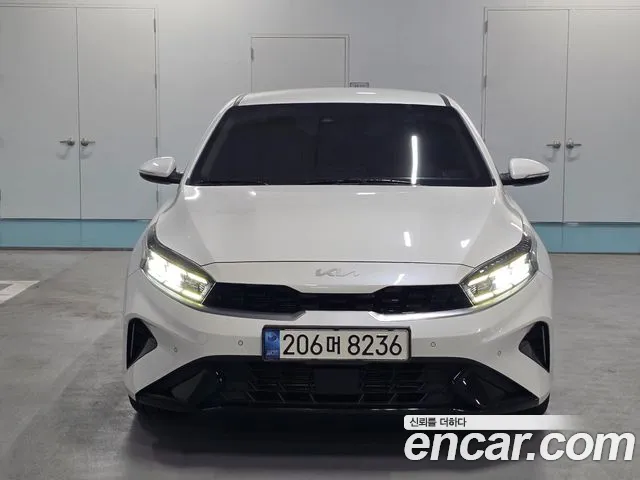 Kia K3 2022 — photo 1