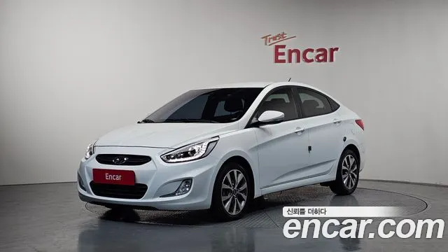 Hyundai Accent 2015 — photo 1