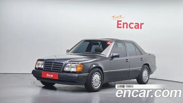 Mercedes-Benz E-Class 1996 — photo 1