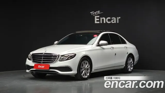 Mercedes-Benz E-Class 2017 — photo 1