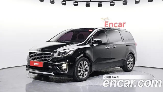 Kia Canival 2019 — photo 1