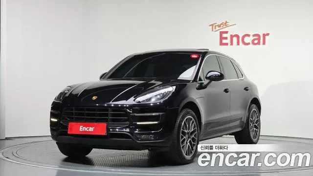 Porsche Macan 2015 — photo 1