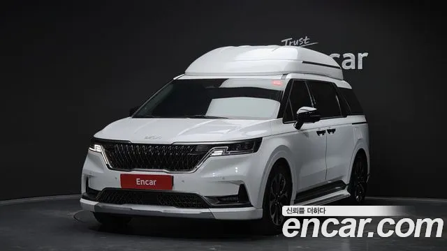 Kia Canival 2022 — photo 1