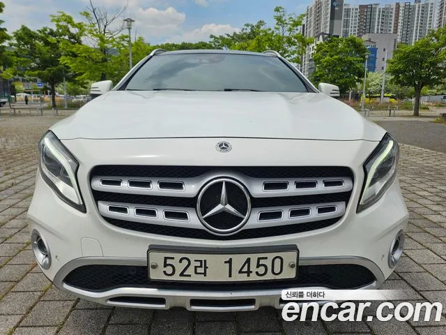 Mercedes-Benz GLA-Class 2019 — photo 1