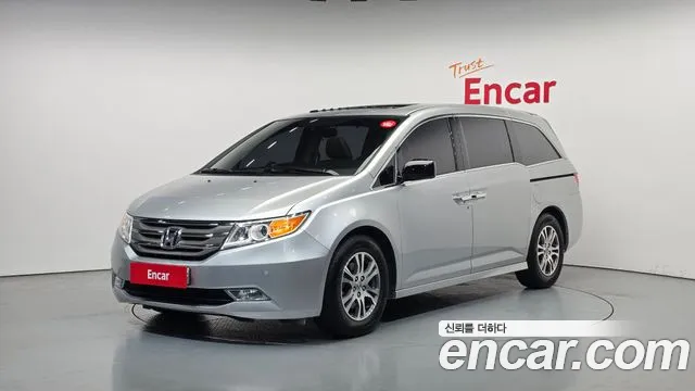 Honda Odyssey 2013 — photo 1