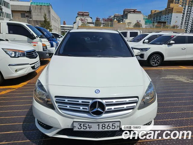 Mercedes-Benz B-Class 2012 — photo 1