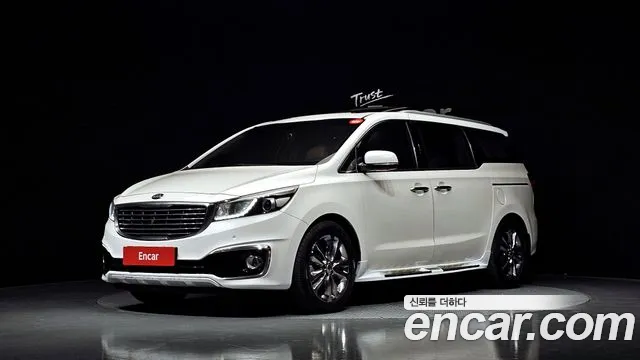 Kia Canival 2018 — photo 1