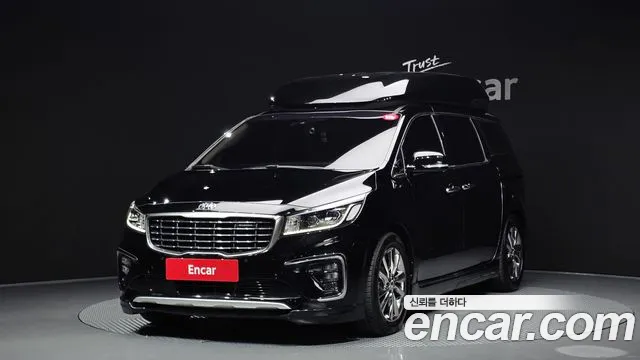 Kia Canival 2019 — photo 1
