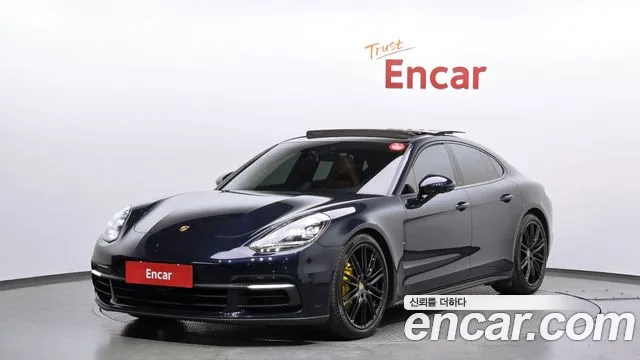 Porsche Panamera 2018 — photo 1