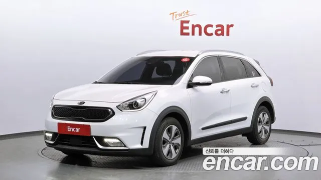 Kia Niro 2017 — photo 1